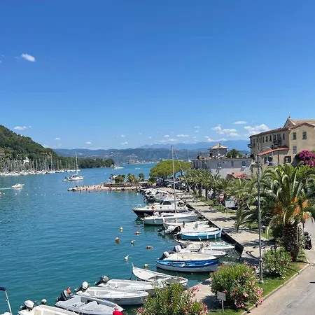 La Finestra Sul Mare Con Parcheggio Privato Apartmán